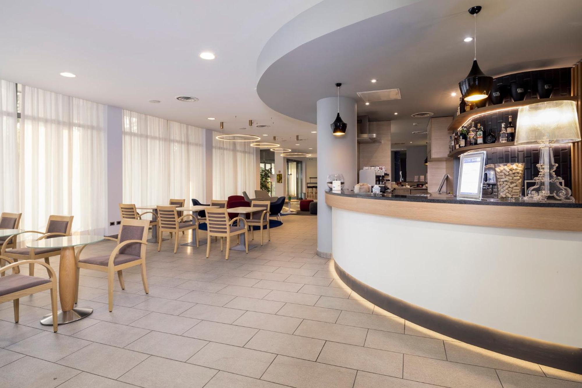 Express By Ihg Parma