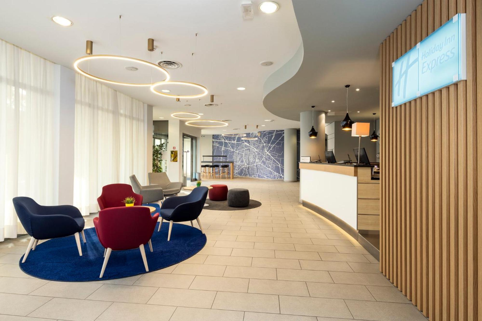 Express By Ihg 3*